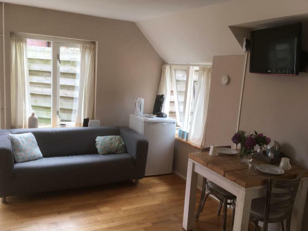 De Posthoorn Bed & Breakfast Appelscha Bagian luar foto